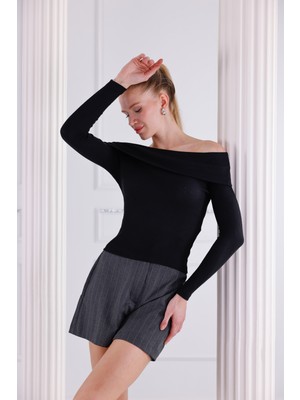 Qscob Madonna Yaka Uzun Kollu Fitilli Kadın Bluz