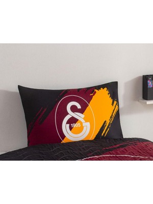 Taç Gs Galatasaray Cimbom Desenli % 100 Pamuk Kumaş 1 Adet Yastık Kılıfı 50X70 cm