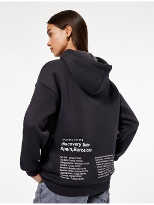 Koton Uzun Kollu Kapüşonlu Arkası Baskılı Oversize Sweatshirt