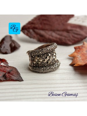 Besen Gümüş Kenarları Bombeli Baget Markazit Taşlı Yüzük