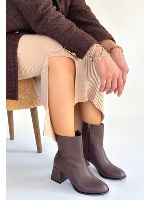 Kazax Tendy Kahverengi Cilt Topuklu Bot