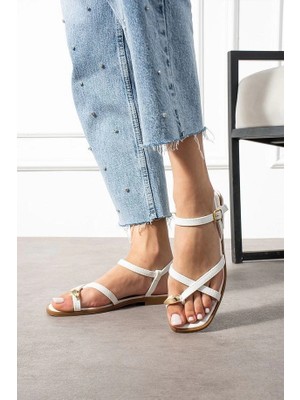 Femina Trendy Nordi Beyaz Cilt Kemerli Sandalet