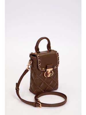 Levidor Kapitone Nakış ve Zincir Örgü Detaylı Şık Kadın Telefon Çantası El ve Omuz Kullanımlı LV930584 Kahve