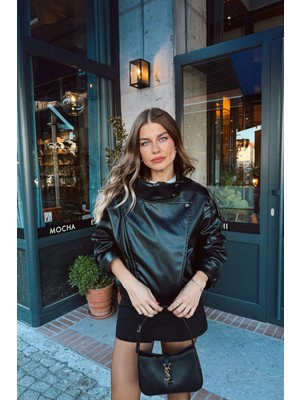 Sue Store Siyah Dik Yaka Fermuarlı Apolet Detaylı Astarlı Deri Ceket
