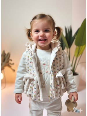 Şimo Butik Kız Bebek Çiçek Desenli Üçlü Takım (Omuzdan Çıtçıtlısweatshirt+Fiyonklu Kapşonluyelek+Pantolon)