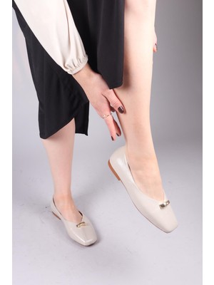 Birikon Chın Gold Tokalı Babet Bej