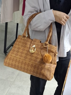 Kare Desenli Kadın El ve Omuz Cantası