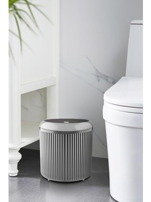 Decorev 5 Litre Gri Click Kapaklı Modern Çizgili Çöp Kovası DC-6801
