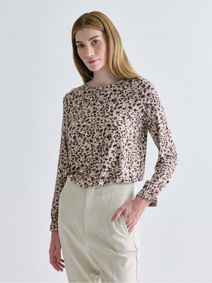 LC Waikiki Cey Yeni Sezon Büyük Beden Bisiklet Yaka Desenli BLUZ_8684688563419