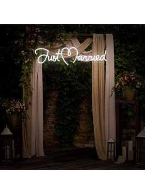 Just Marrıed Yazılı Neon Tabela