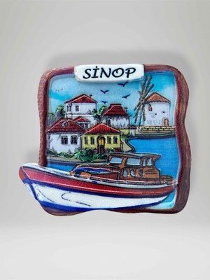 Mundy Sinop Temalı Kabartmalı Polyester Magnet Buzdolabı Süsü (KOD:954)  7,5cm x 6cm