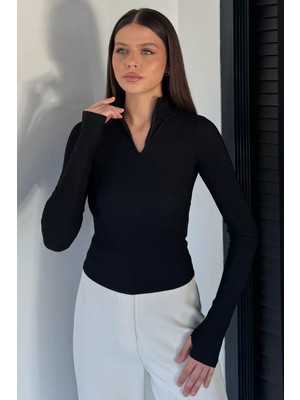 Gülseli Kadın Yüksek Yaka Gizli Fermuarlı Bluz P-00018512