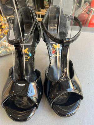 Bitangosu Geceye Dokunan Işık: Siyah Rugan T Model Topuklu 8,5 cm 13 Pont Tango-Dans ve Salon Ayakkabısı