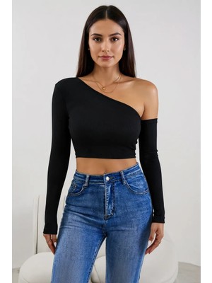Kadın Siyah Tek Omuz Detaylı Uzun Kol Crop Top Bluz – Şık, Rahat ve Kolay Kombinlenebilir