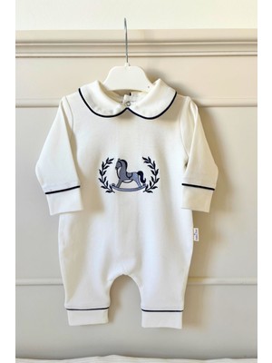 Babies First Oyuncak At Nakışlı 6'lı Lacivert Yenidoğan Set %100 Pamuk Tulum Battaniye Puset Örtü Yastık Eldiven