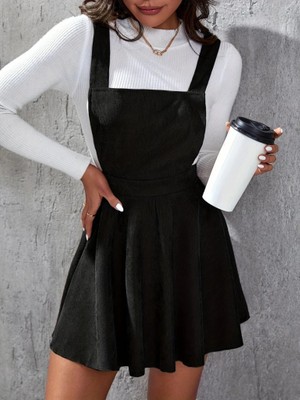 Janes Kadın Askılı Sırttan Çapraz Detaylı Kısa Kiloş Kadife Mini Elbise