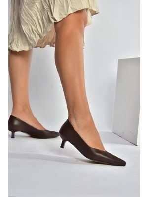 Fox Shoes V404090309 Kahverengi Sivri Burun Alçak Topuklu Kadın Ayakkabı