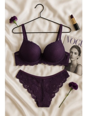 Mor Dantel Detaylı Push Up Sütyen Takımı