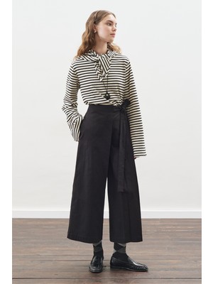 Manuka Etek Görünümlü Pantolon Siyah