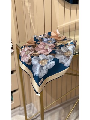 Armine 2025 Desenli Saf Ipek Eşarp 9403-37