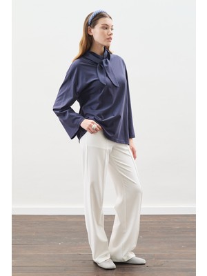 Manuka Yüksek Yaka Bağlamalı Bluz Lacivert