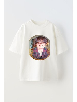 Anetos Kapı Delıgınden Bakan Adam Baskılı Ünisex Pamuk Beyaz Oversize T Shirt