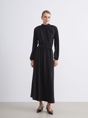 LC Waikiki Cey Yeni Sezon Dik Yaka Dokulu ELBISE_8684690148987