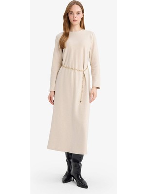 DeFacto Regular Fit Bisiklet Yaka Uzun Kollu Kemerli Maxi Elbise G1885AX25WN