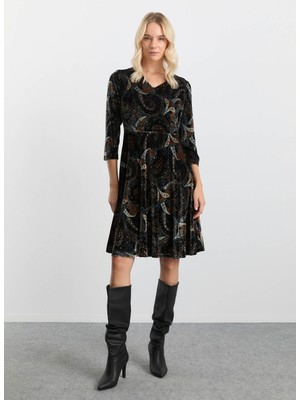 Selen V Yaka Desenli Siyah Standart Kadın Elbise 25KSL7702