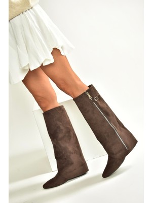 Fox Shoes V380526402 Kahverengi Süet Düz Taban Fermuar Detaylı Kadın Çizme