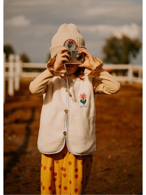 Kiraz Official Petit Paris Çiçek Nakışlı Peluş Krem Yelek