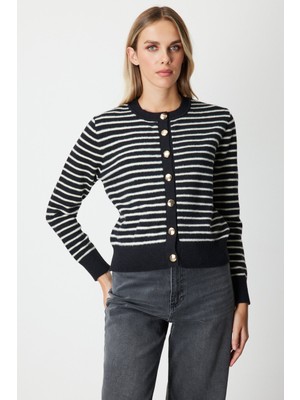 On Kadın Sıfır Yaka Çizgili Hırka 63901 Siyah