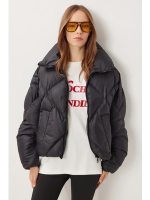 Happiness İstanbul Dik Yaka Cepli Şişme Mont LZV0043 Siyah