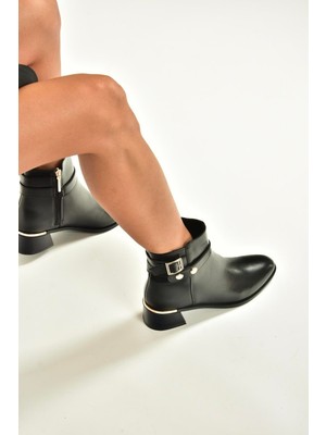 Fox Shoes V518978109 Siyah Kalın Alçak Topuklu Kadın Bot