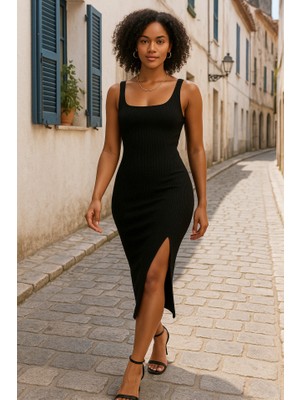 Hariqa Kadın Askılı Kare Yaka Yandan Yırtmaçlı Midi Kaşkorse Elbise