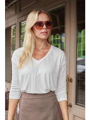Jument Kadın Kaliteli Modal Esnek Kumaş V Yaka Düşük Omuzlu Kapri Truvakar Kol Hafif Salaş Bluz-Krem