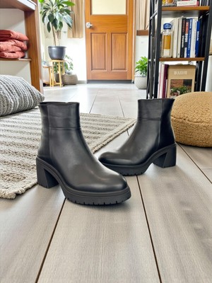 Mammamia D25KB-8470 Siyah Hakiki Deri Tam Ortopedik Günlük Kadın Bot