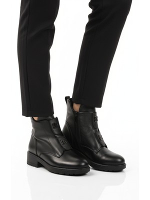 Ayakmod Siyah Hakiki Deri Fermuarlı Kadın Bot 24102-1 Z