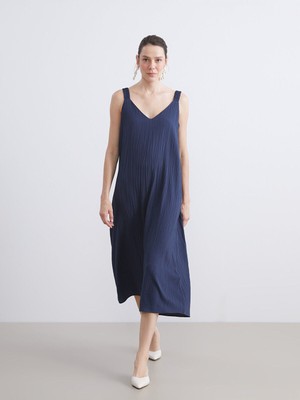 LC Waikiki Yeni Sezon V Yaka Dokulu ELBISE_8684689961733