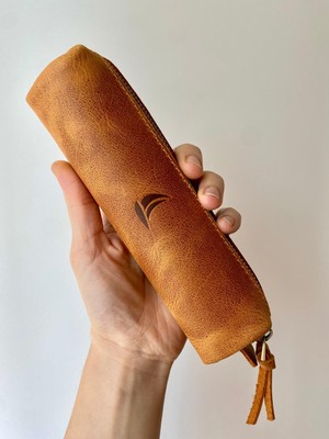 Alesta Leather Atelier(Isim Yazıyoruz) Kalemlik / Mini Makyaj Çantası - El Yapımı Hakiki Deri