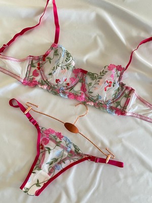 Nivolia Douce Çiçek Desenli Dantel Tül Bralet Takım