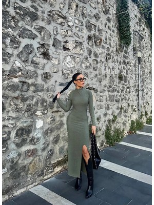 Femina Trendy Yırtmaçlı Kalın Bürümcük Uzun Elbise Yeşil