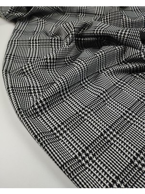 Kumaş Parça Siyah Beyaz Kazayağı Desende Örme Kumaş En: 150 cm