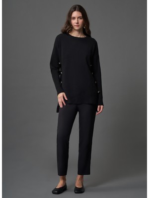 Mizalle Bisiklet Yaka Düz Siyah Kadın Tunik M1MZ1030240013