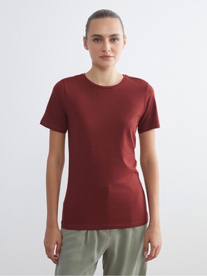 LC Waikiki Yeni Sezon Bisiklet Yaka Kadın TIŞÖRT_8684690345058