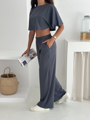 Yazlık Yumuşacık Dokulu Alt Üst Takım / Üst Yarasa Tshirt- Alt Baggy Uzun Pantolon