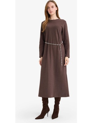 DeFacto Regular Fit Bisiklet Yaka Uzun Kollu Kemerli Maxi Elbise G1885AX25WN