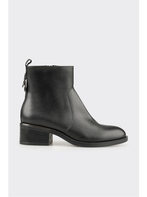 Elle Siyah Deri Kadın Günlük Bot