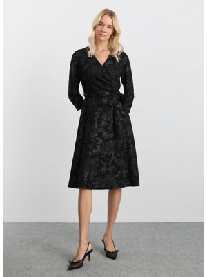 Selen Kruvaze Yaka Simli Siyah Standart Kadın Elbise 25KSL7705