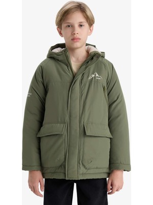 DeFacto Erkek Çocuk Su İtici Kapüşonlu Polar Astarlı Mont E9285A825WN